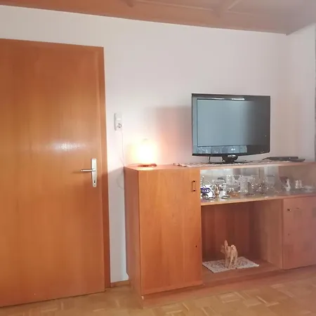 Haus Russold - Fewo11 Mit Balkon In Entspannter Atmosphaere - Gruener *