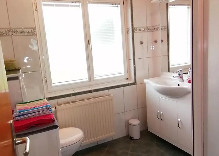 Apartman Haus Russold - Fewo11 Mit Balkon In Entspannter Atmosphaere - Gruener